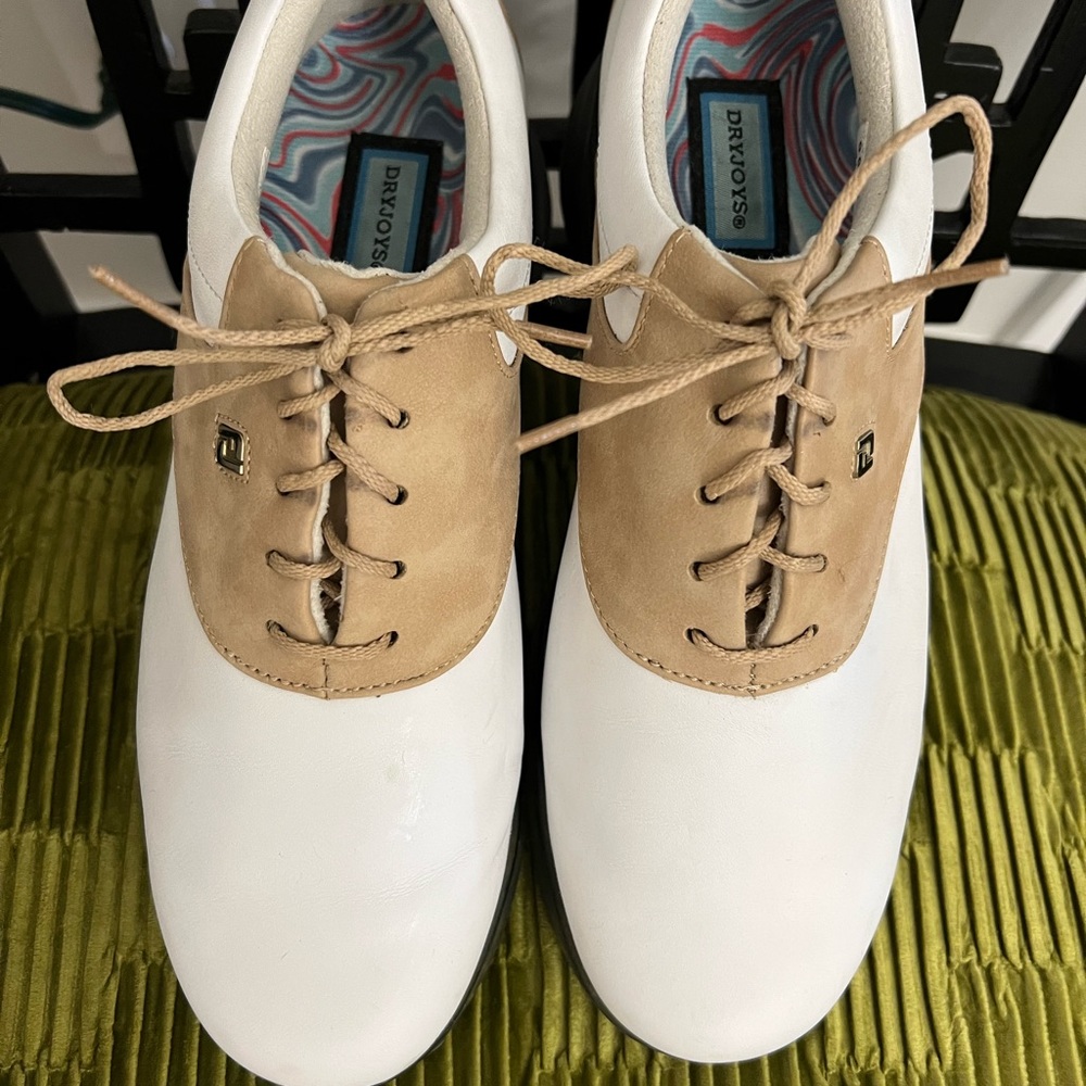 Ladies FootJoy Golf Shoes. Worn once or twice.Excellent Condition! Size 7 1/2